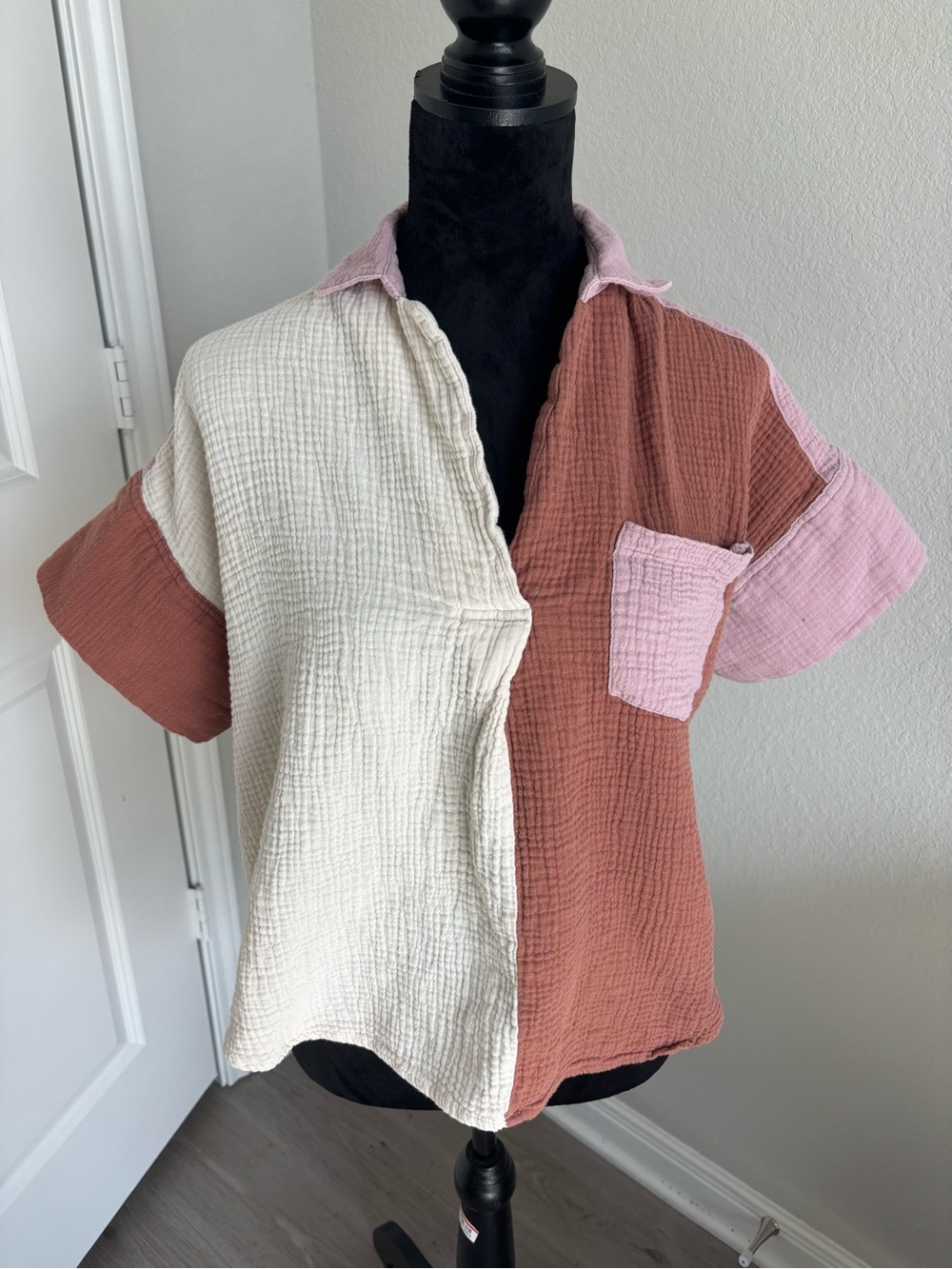 ENTRO Color Block Style Top Size Large